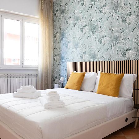 Caput Mundi Rooms - 100Mt To Metro A, Terrace, A-C, 15 Min To Center Roma Exterior foto
